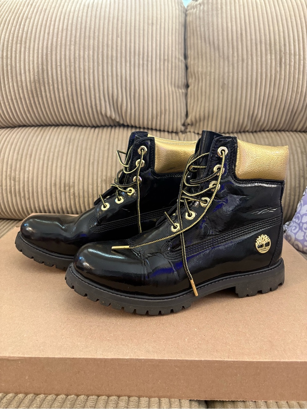 Timberland 6-Inch "Midnight Countdown" Limited Edition Black Paten 8.5 Women’s